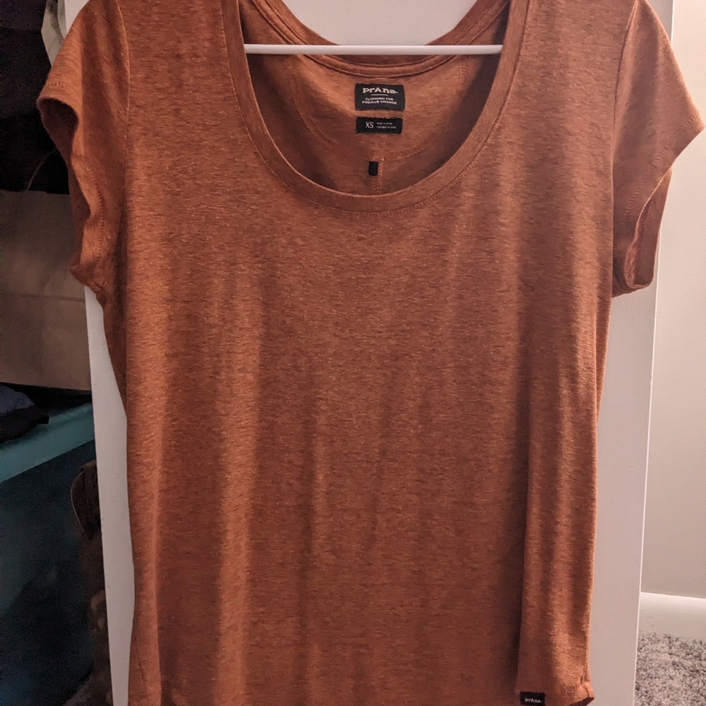 PrAna foundation tee scoop neck xs
